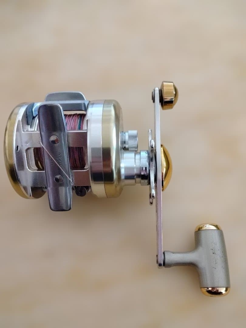 DAIWA　ダイワ　ミリオネア CV-Z 250F