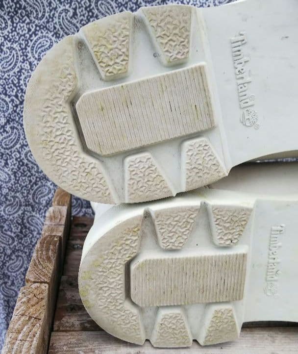 Timberlandティンバーランド6インチヌバックホワイトレザー7.5W