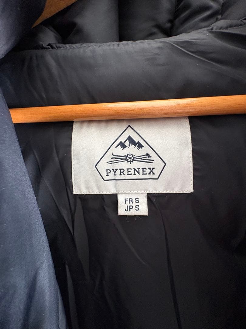 PYRENEX ブラックダウンジャケット　Sサイズ