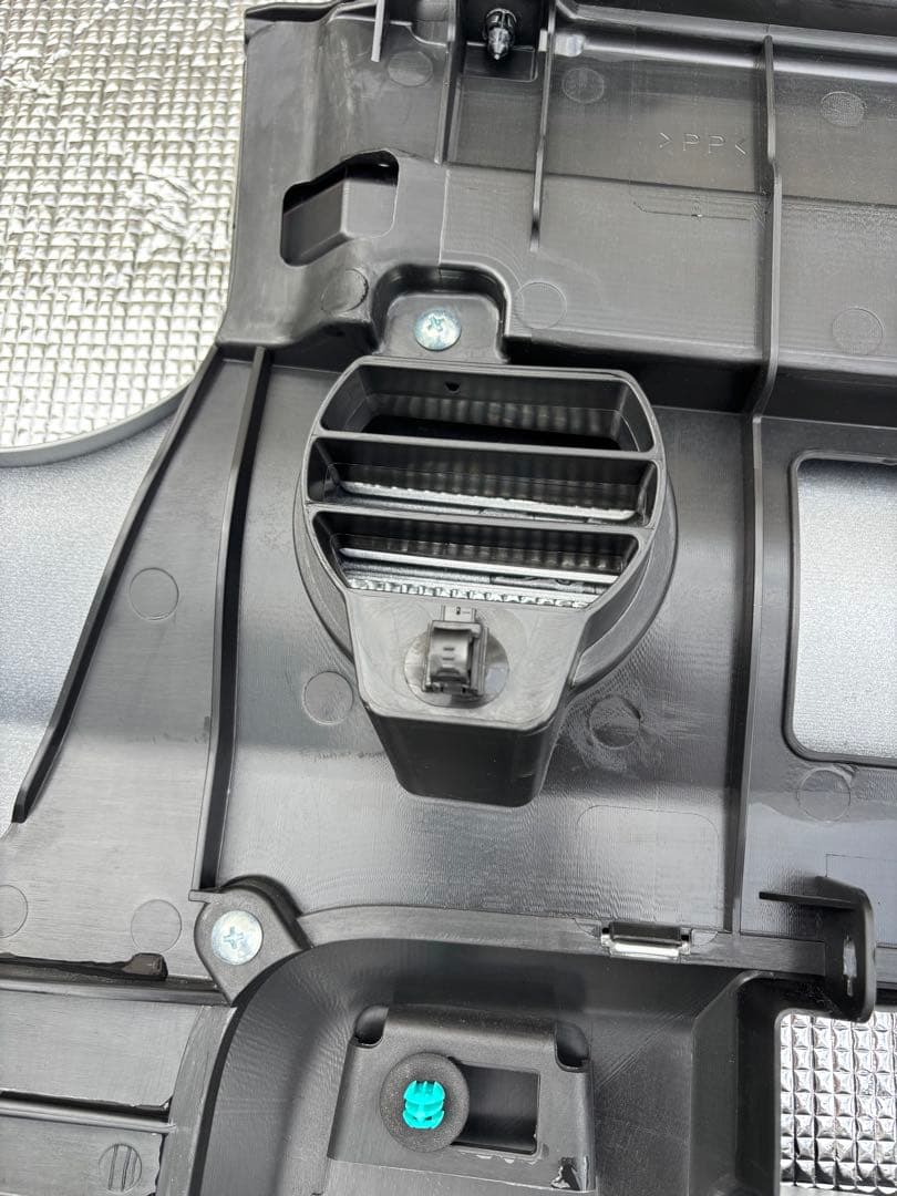 早い者勝ち‼️（新車外し）エブリィ　da17w フロントバンパー