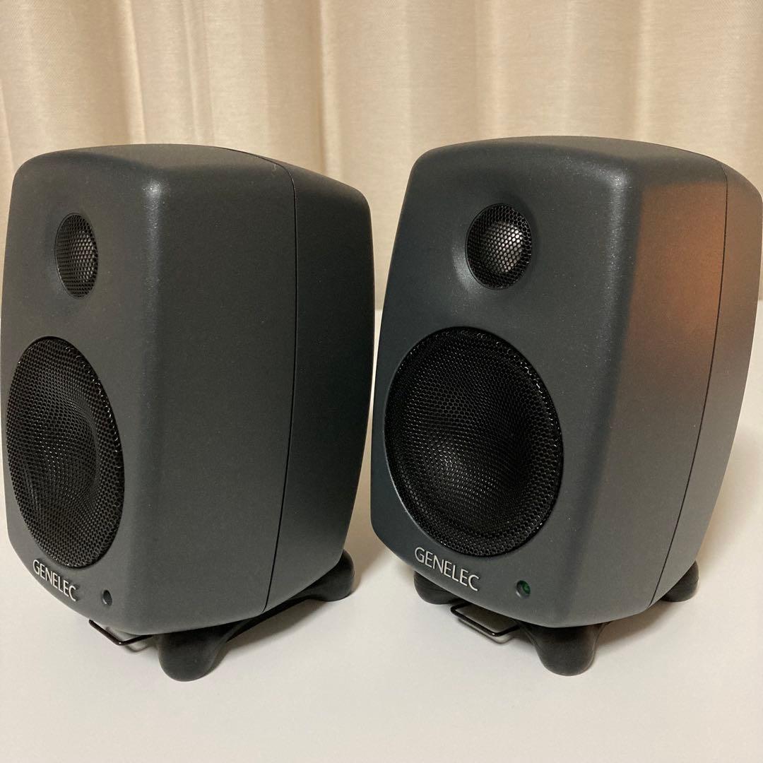 GENELEC 8010A モニタースピーカー　ペア