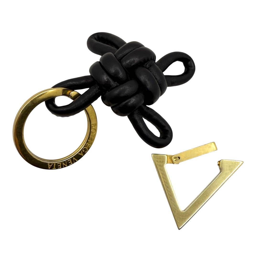 BOTTEGA VENETA トライアングル キーリング キーホルダー ブラック