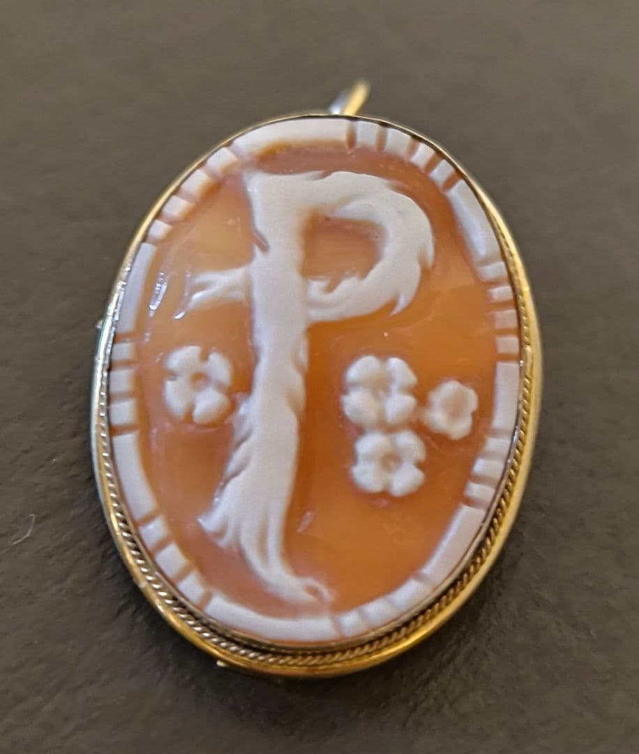 イニシャル 　P　カメオ 　イタリア製　925 シルバー　ブローチ