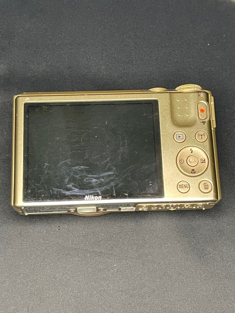 Nikon COOLPIX S7000　ゴールド