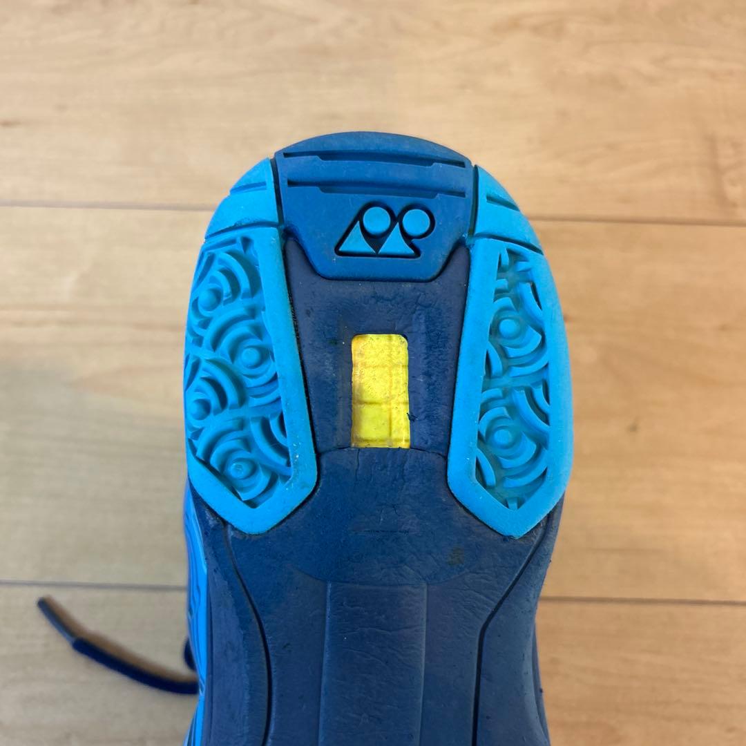 【十分に使える】ヨネックスパワークッションエアラスダッシュ3 GC 27.5cm