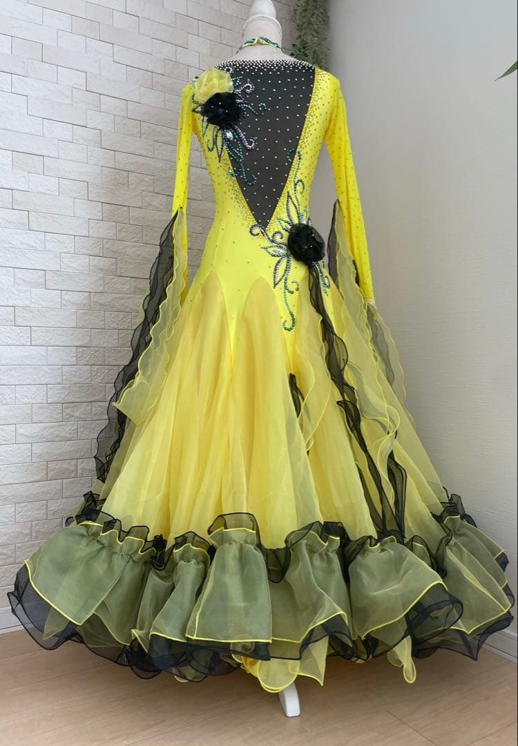 社交ダンス　スタンダードドレス⭐️イエロー＆ブラック