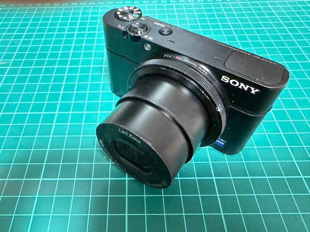 デジタルカメラ Sony Cyber-shot DSC-RX100