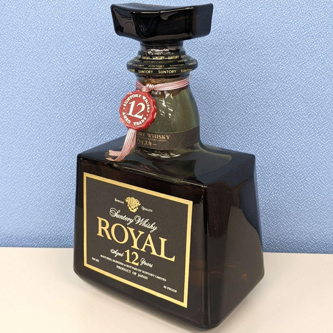サントリーローヤル12年　黒ラベル　700ml43%　未開栓　箱なし