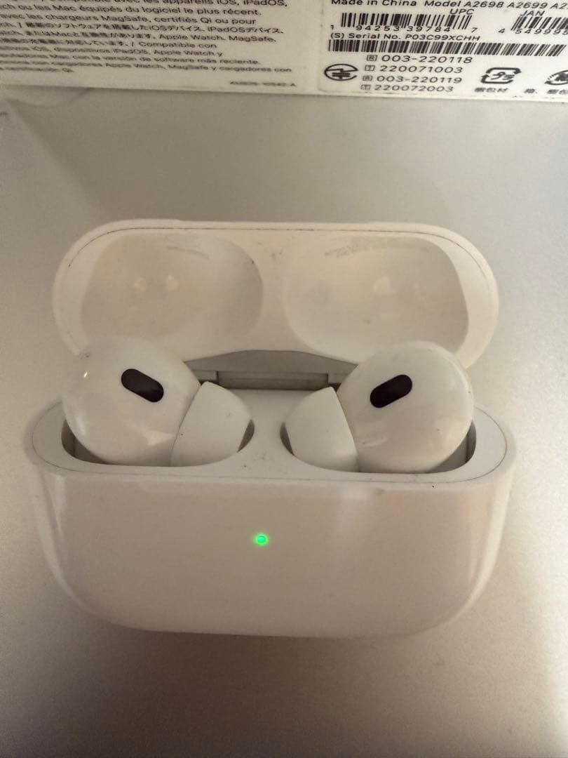 AirPods pro2 本体 ホワイト 充電ケーブル付き