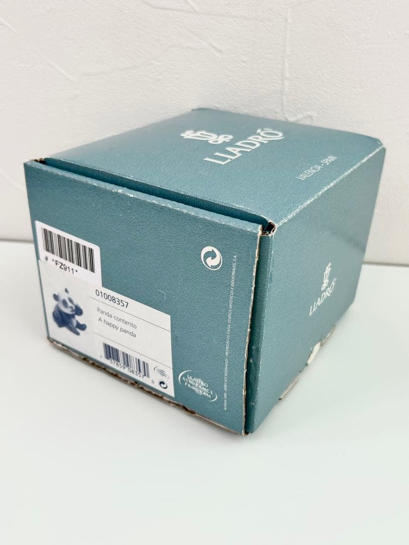 LLADRO リヤドロ　パンダ　置物　陶器　高級磁器　希少　青の花　スペイン