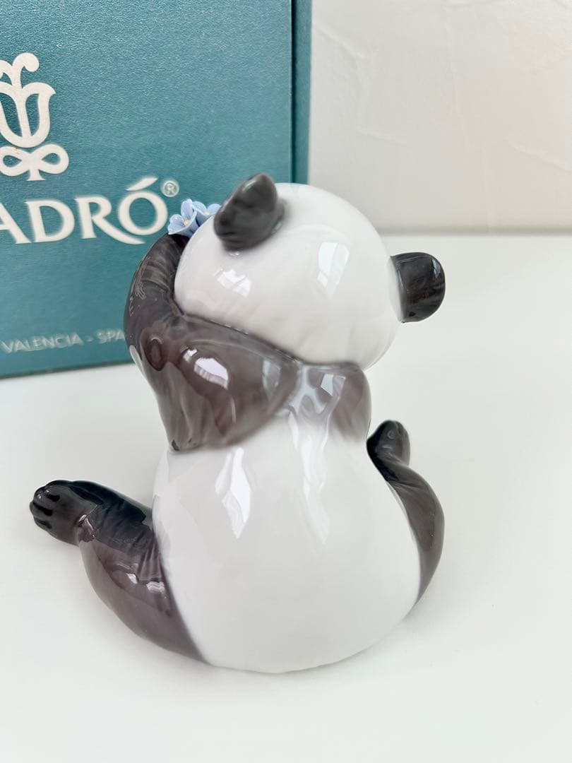 LLADRO リヤドロ　パンダ　置物　陶器　高級磁器　希少　青の花　スペイン