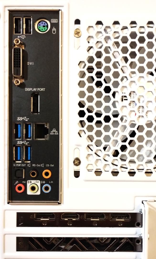 ゲーミングPC/Core i7 8700/RX5700/メモリ32G/新品SSD