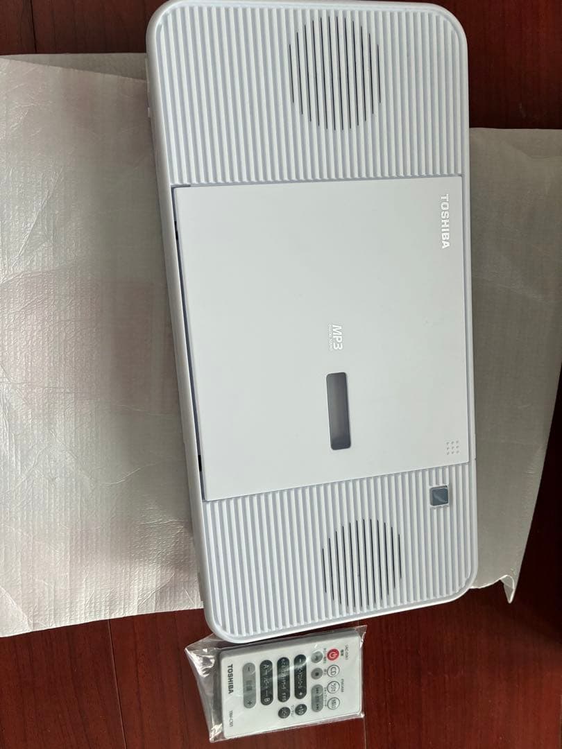 【新品】TOSHIBA TY-C301 ポータブル　ラジオ　CDプレーヤー