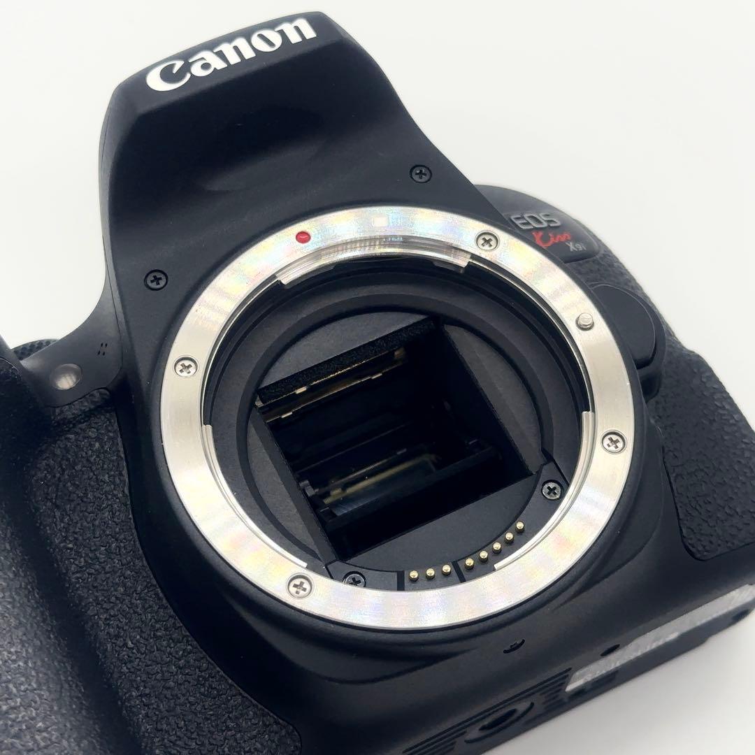 【極美品】 Canon Kiss EOS X9i デジタル一眼レフカメラ