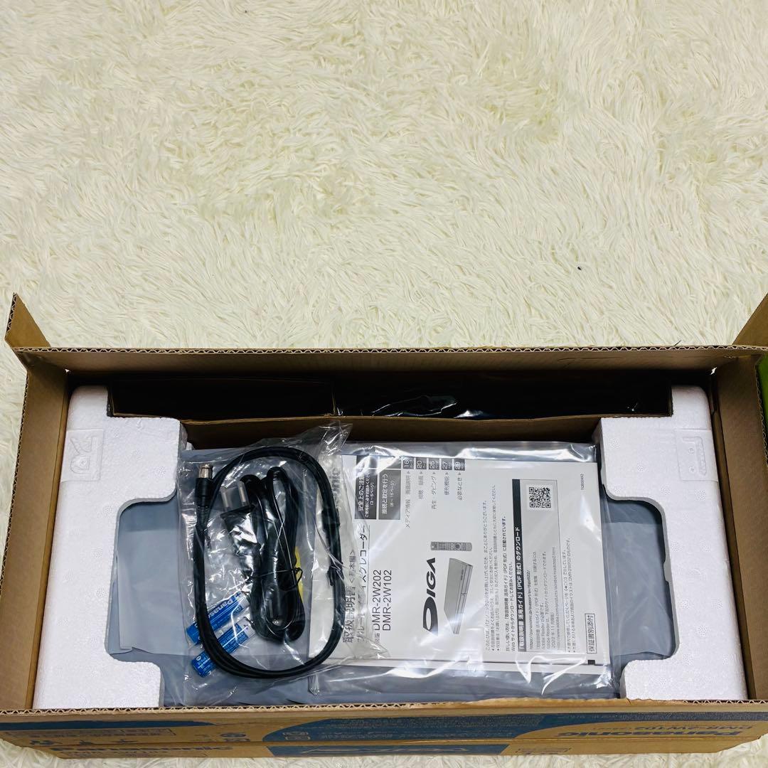 【極上状態】Panasonic ブルーレイディスクレコーダー DMR-2W102