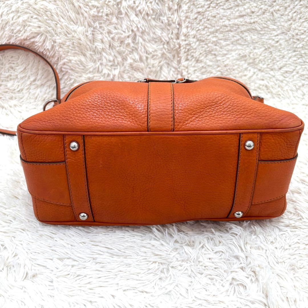 TOD'S トッズ ワンショルダーバッグ 2way ロゴ型押し シボ革 レザー