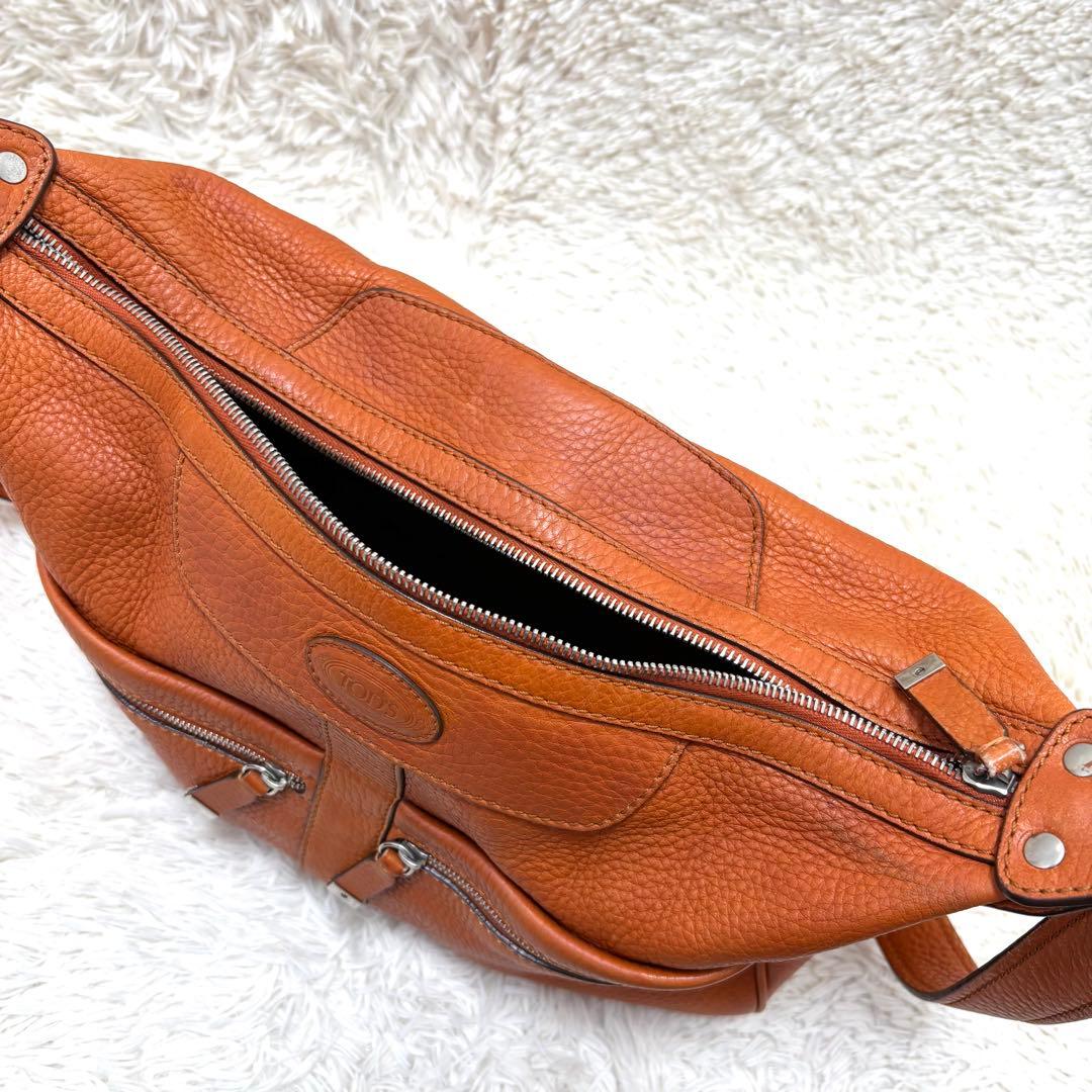 TOD'S トッズ ワンショルダーバッグ 2way ロゴ型押し シボ革 レザー