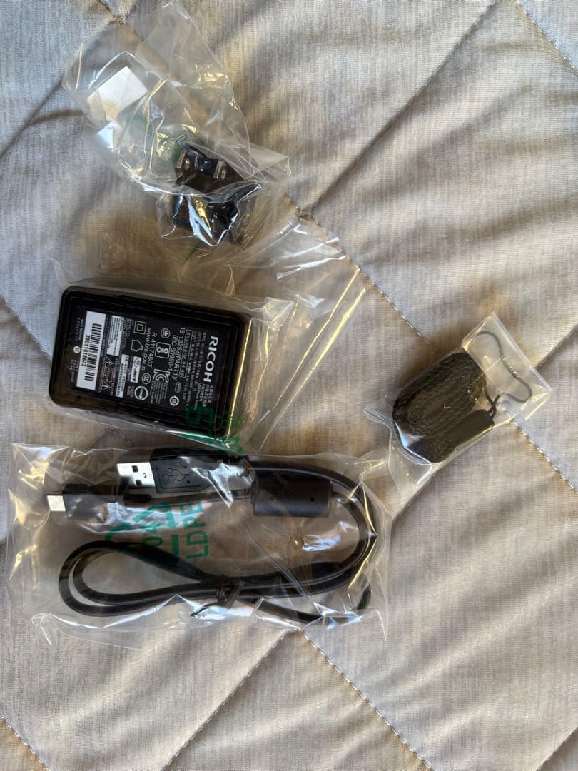 美品　RICOH リコー GR III コンパクトデジタルカメラ　保証付