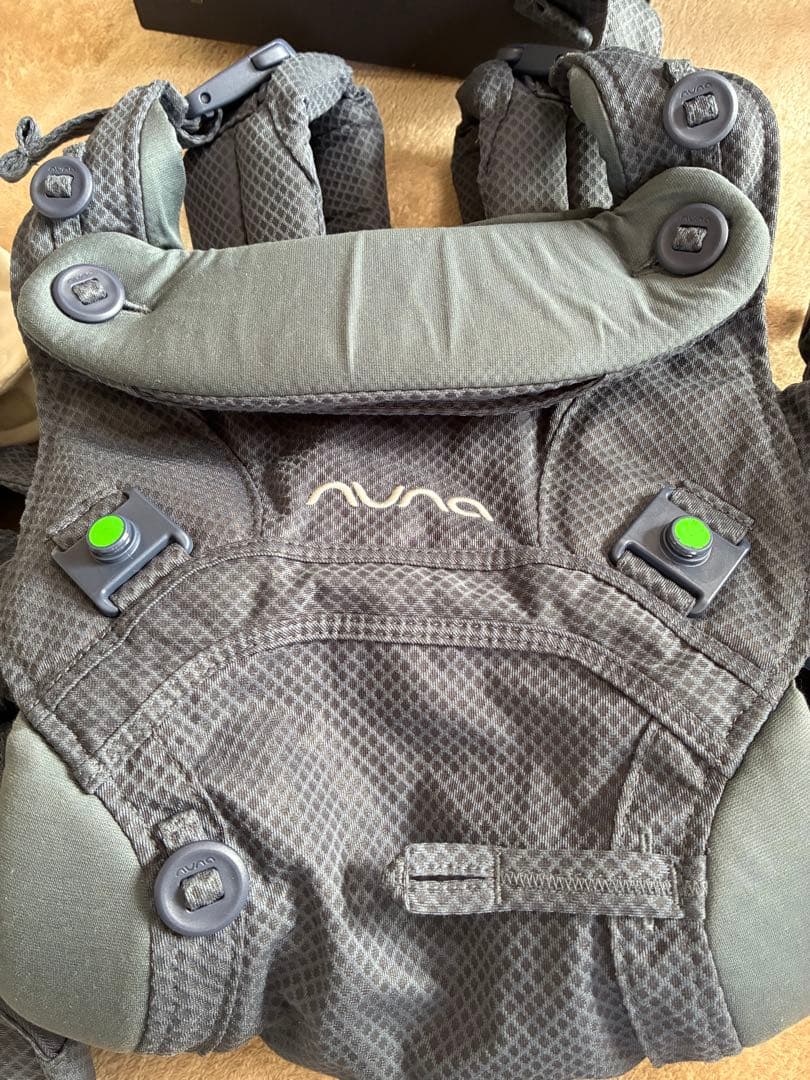 【時間限定価格】NUNA cudl clik デニム抱っこ紐　カドルクリック