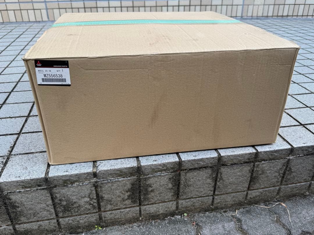 三菱アウトランダーPHEVGN0W純正20インチホイール 4本純正品1本小キズ有