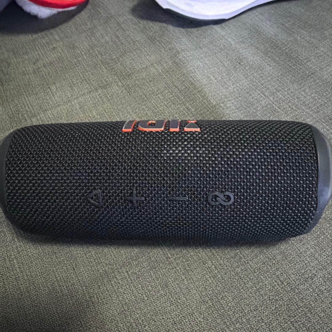 JBL FLIP6 ワイヤレススピーカー