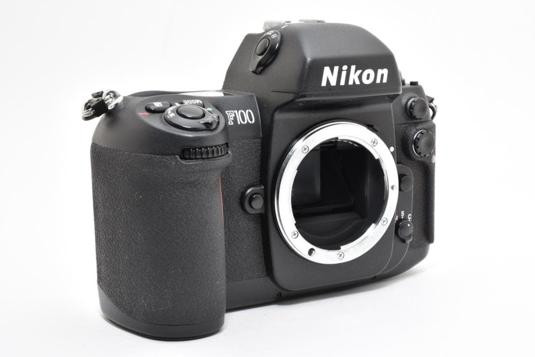 ニコン NIKON F100 ボディ フィルム一眼　《動作確認済・初期不良補償》