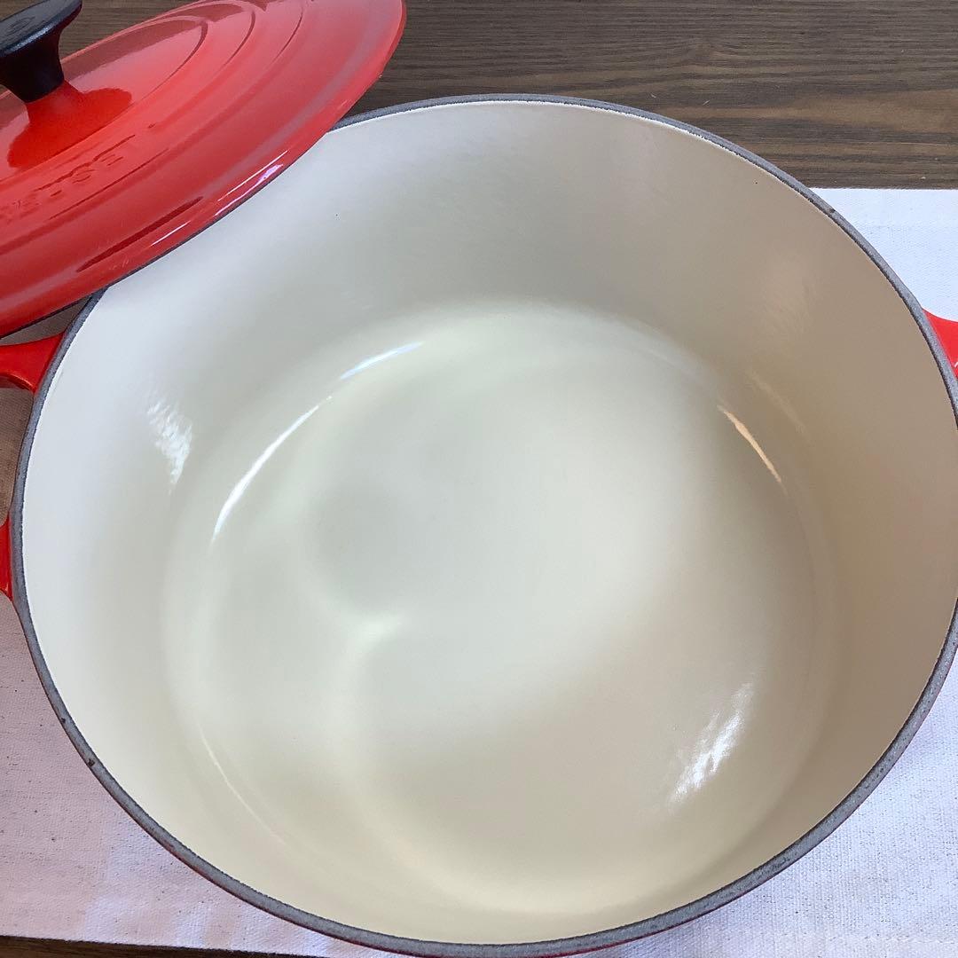 【美品】ルクルーゼ　ココットロンド　24cm