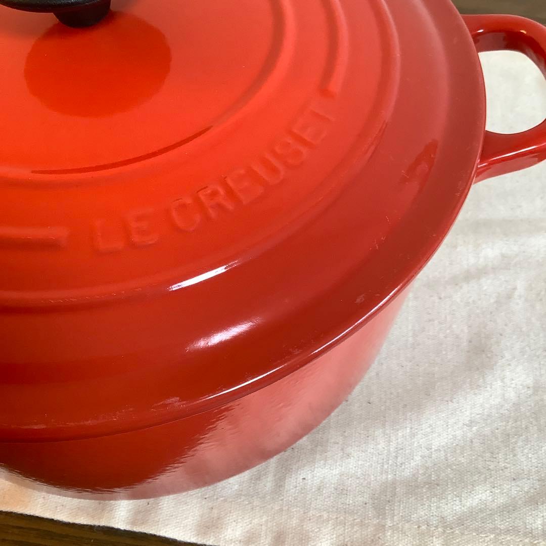 【美品】ルクルーゼ　ココットロンド　24cm