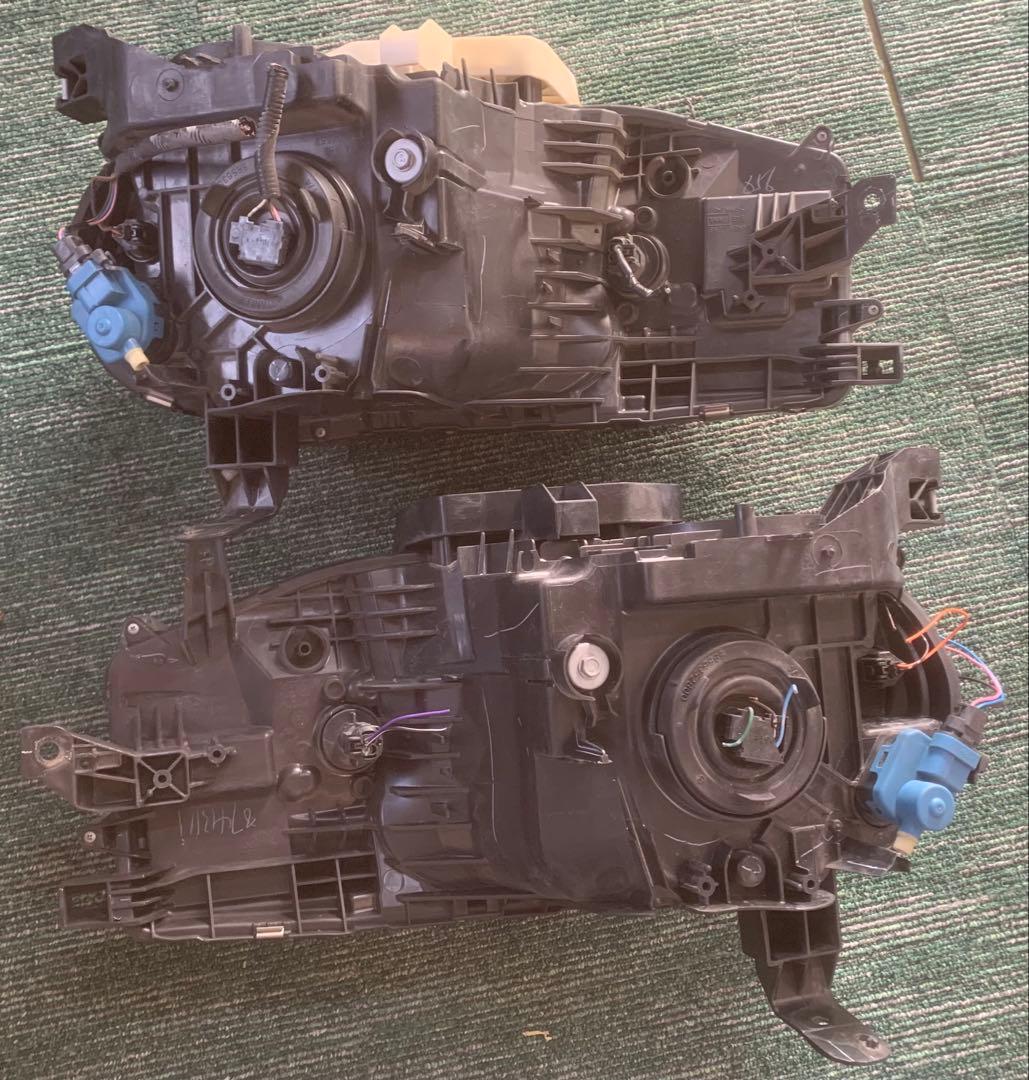 日産 キューブZ12左右ヘッドライト ハロゲンSTANLEY P8190