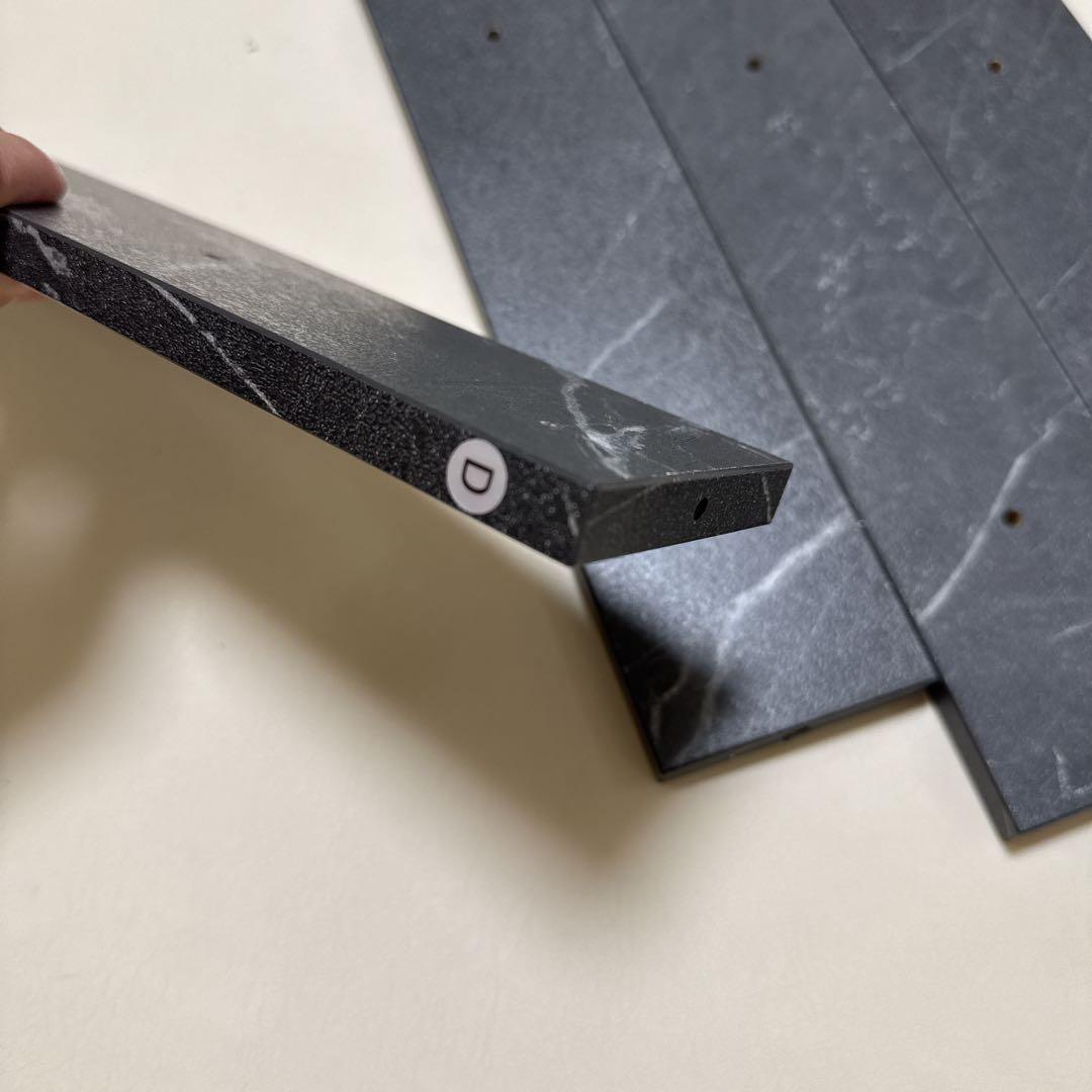 靴棚　靴掛け　ブラック　大理石調　オシャレ