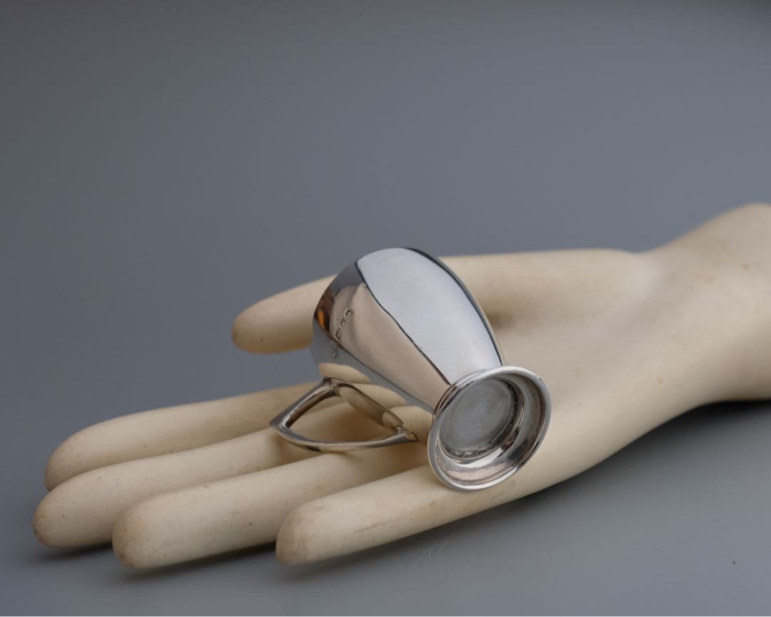 1916年　イギリス・バーミンガム　純銀製　アンティークミニトロフィーカップ