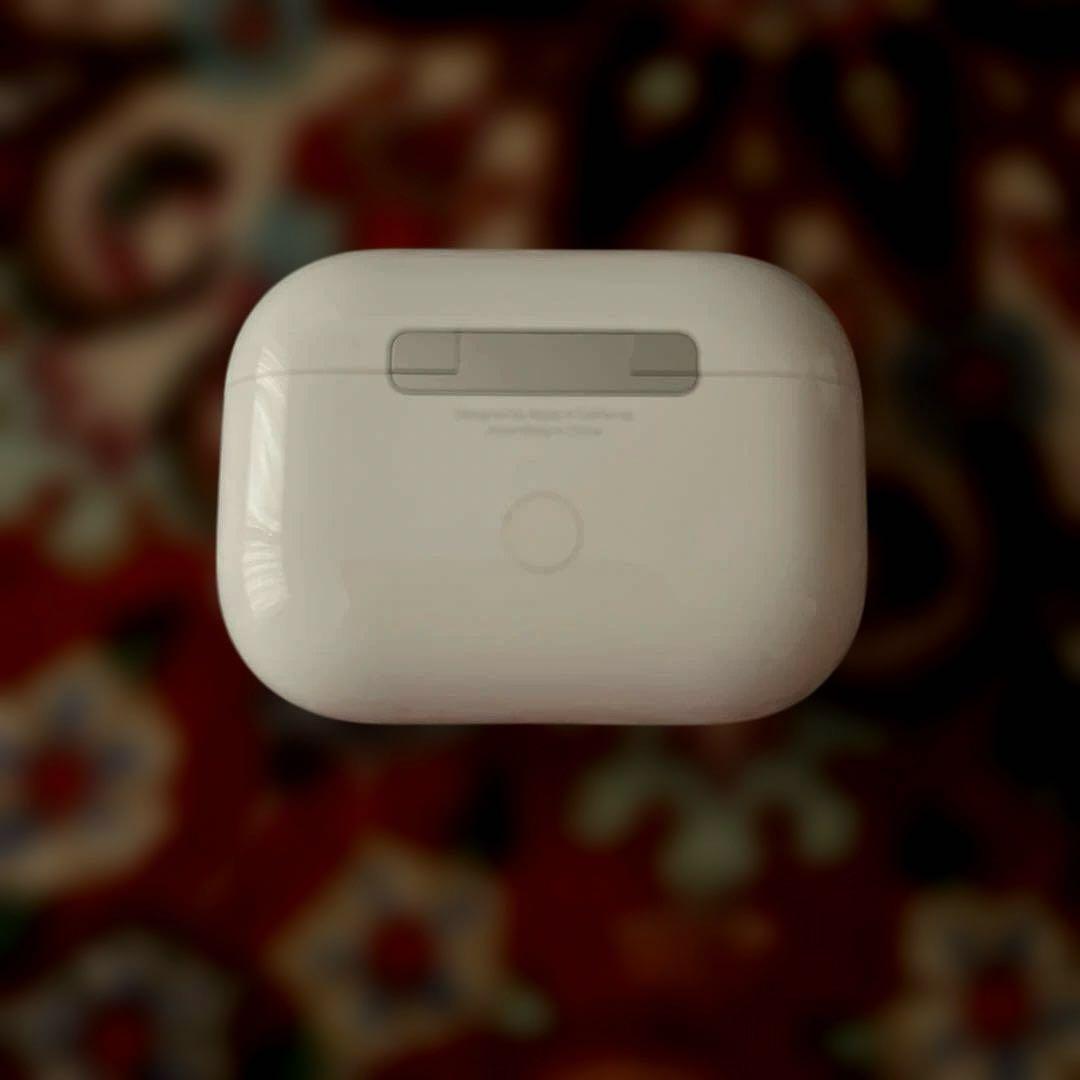 正規品‼️美品❣️【AirPods Pro2】第2世代　ライトニングタイプ