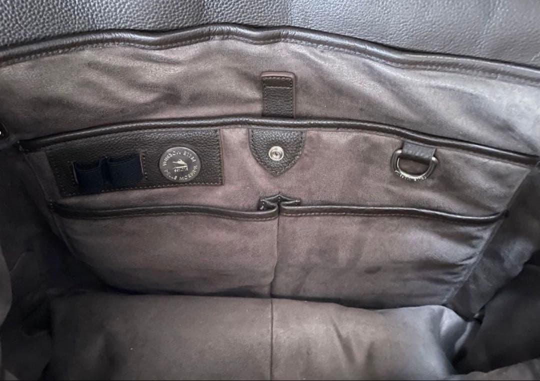 現行89100円 ペッレモルビダ PELLE MOLBIDA メイデンボヤージュ