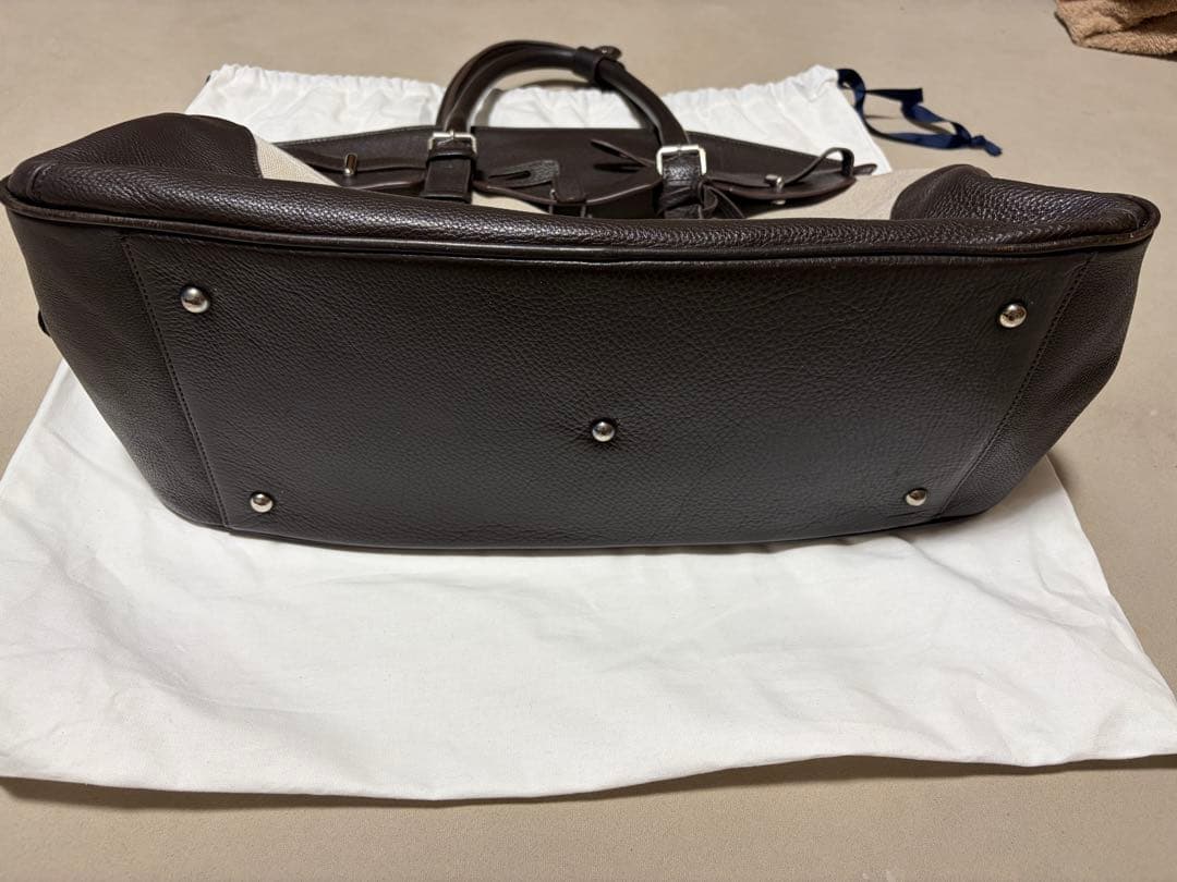 現行89100円 ペッレモルビダ PELLE MOLBIDA メイデンボヤージュ