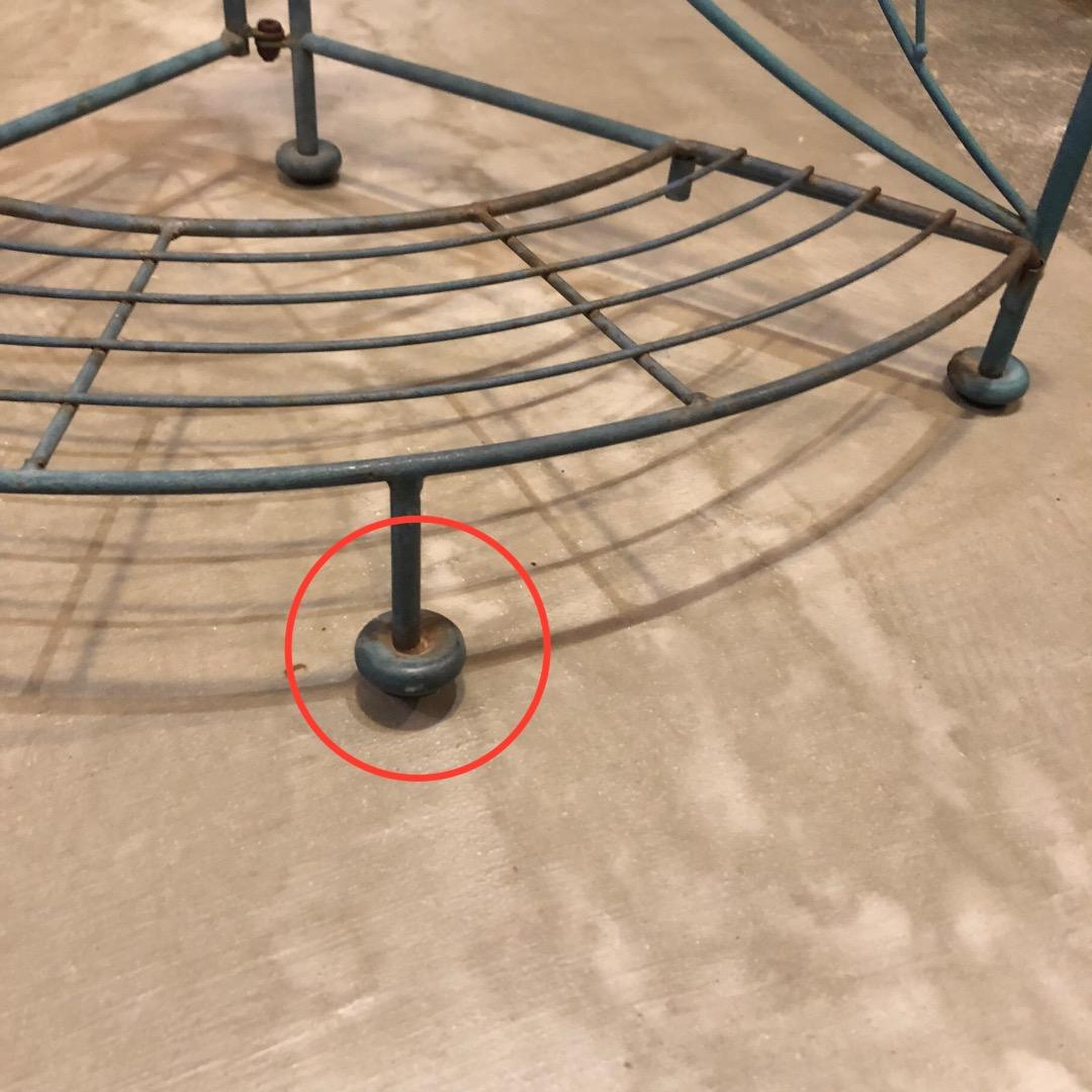 昭和レトロ　アイアン　コーナーラック　古道具　飾り棚　三角コーナーラック　収納