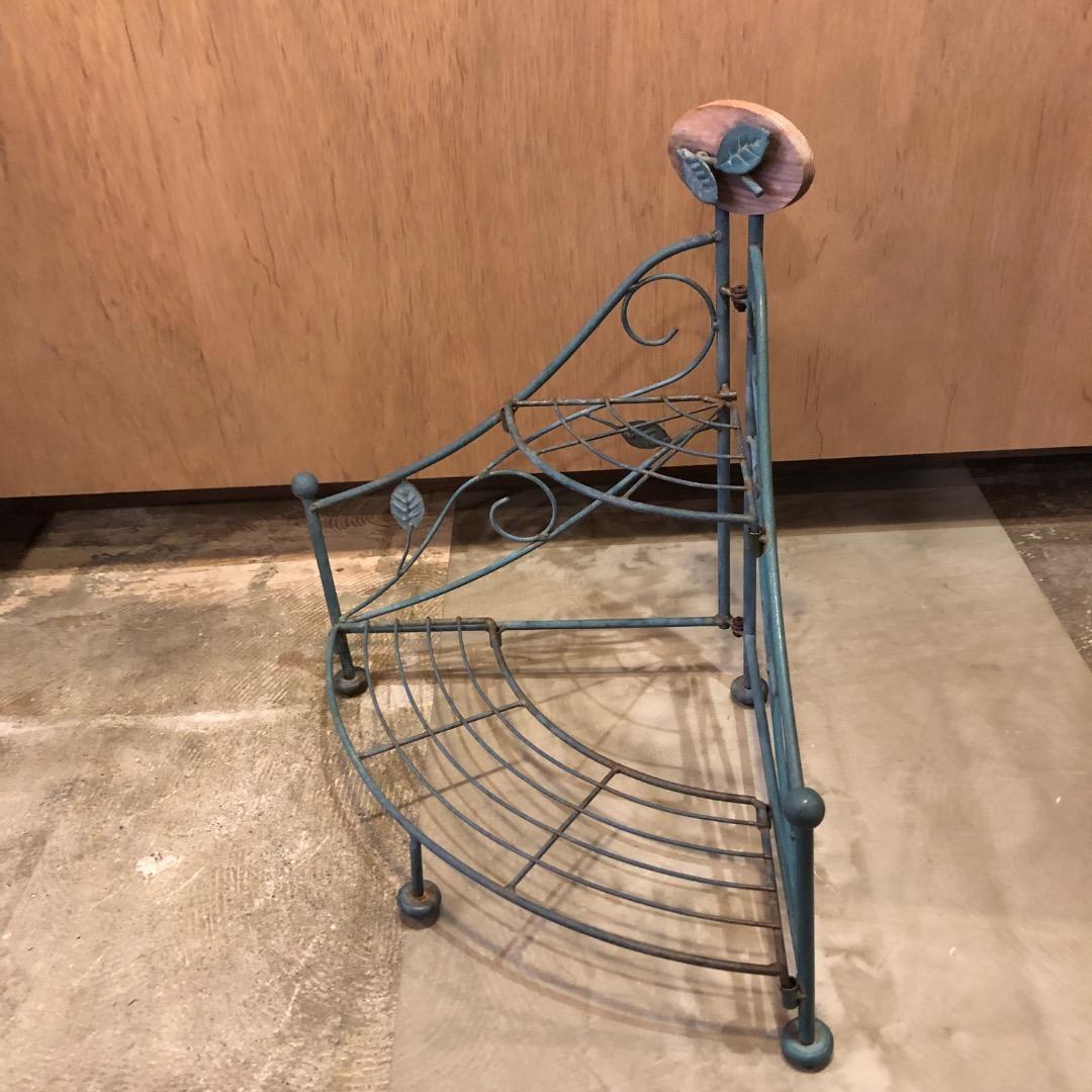 昭和レトロ　アイアン　コーナーラック　古道具　飾り棚　三角コーナーラック　収納