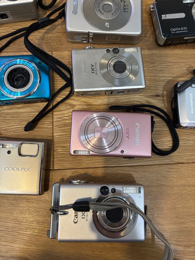 デジタルカメラ　25台　 ジャンク品　まとめ売り