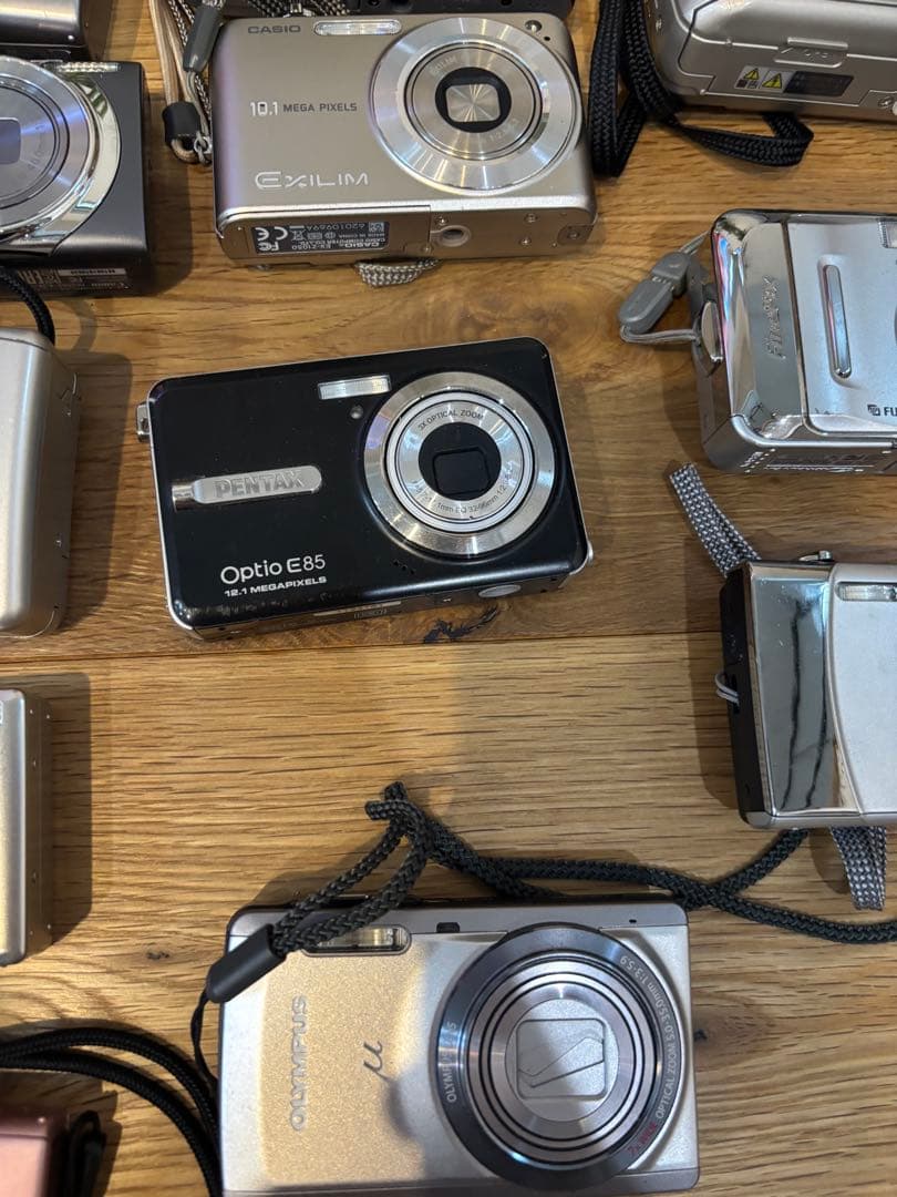 デジタルカメラ　25台　 ジャンク品　まとめ売り