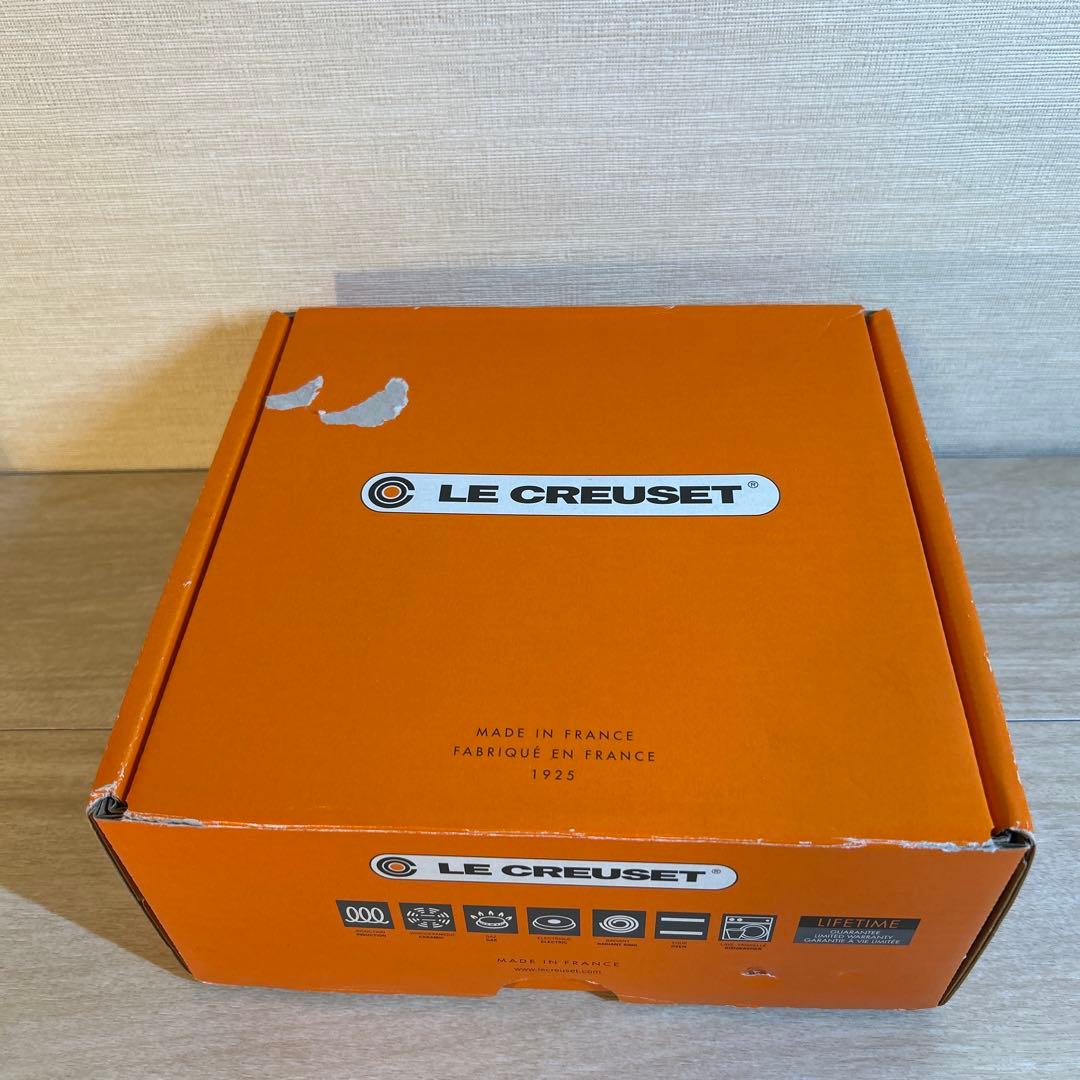 ルクルーゼ　ココットロンド　カイエン　レッド　両手鍋　鍋　18cm