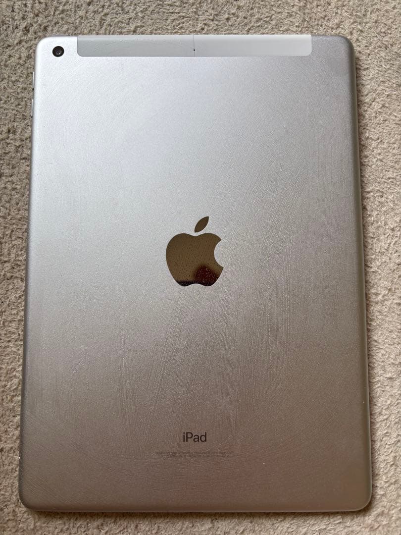 iPad(第5世代)10.2インチ WiFi + Cellular 32GB