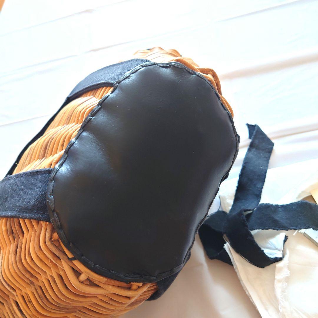 エバゴス　扇型バッグ