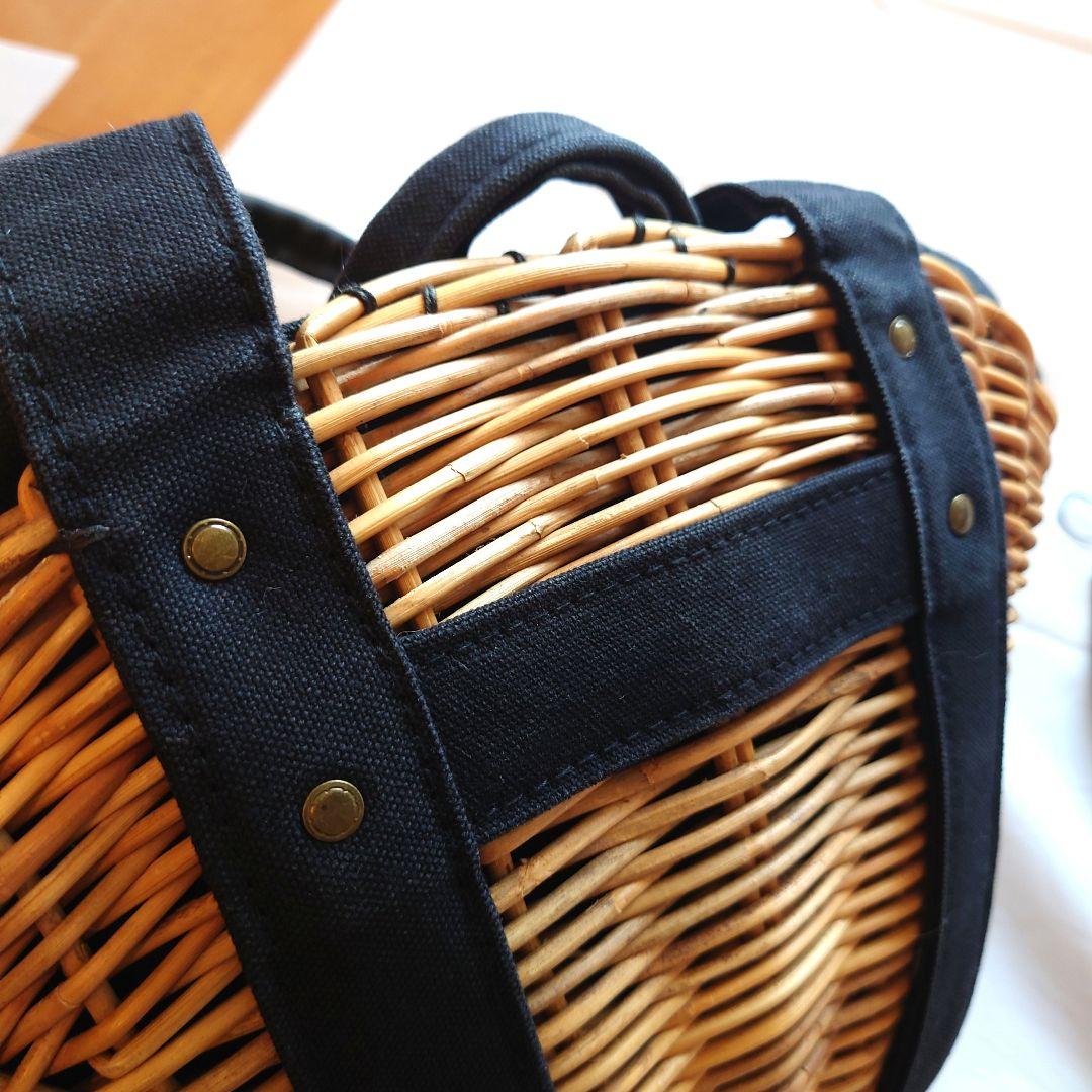 エバゴス　扇型バッグ