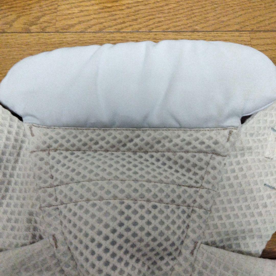 エルゴベビーオムニブリーズ メッシュ抱っこ紐　サンドベージュ