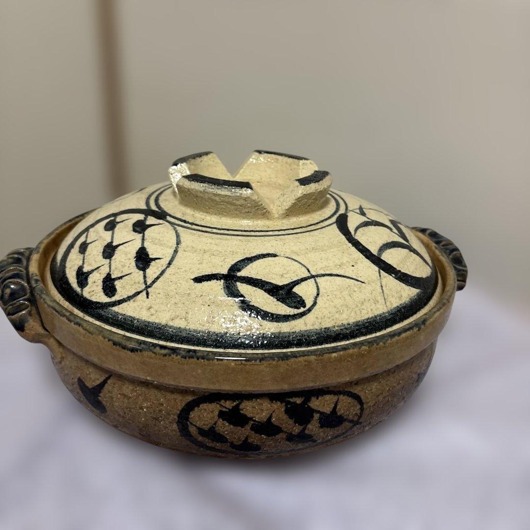 ちゃちゃ 伝統的な和柄の土鍋11号 利行　希少
