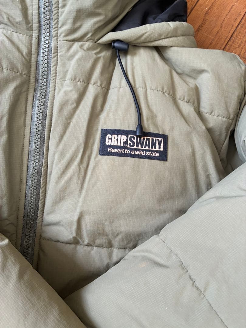 グリップスワニー　ダウンジャケット　XL 一回のみ使用