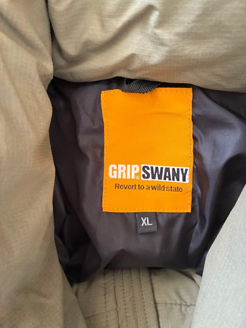 グリップスワニー　ダウンジャケット　XL 一回のみ使用