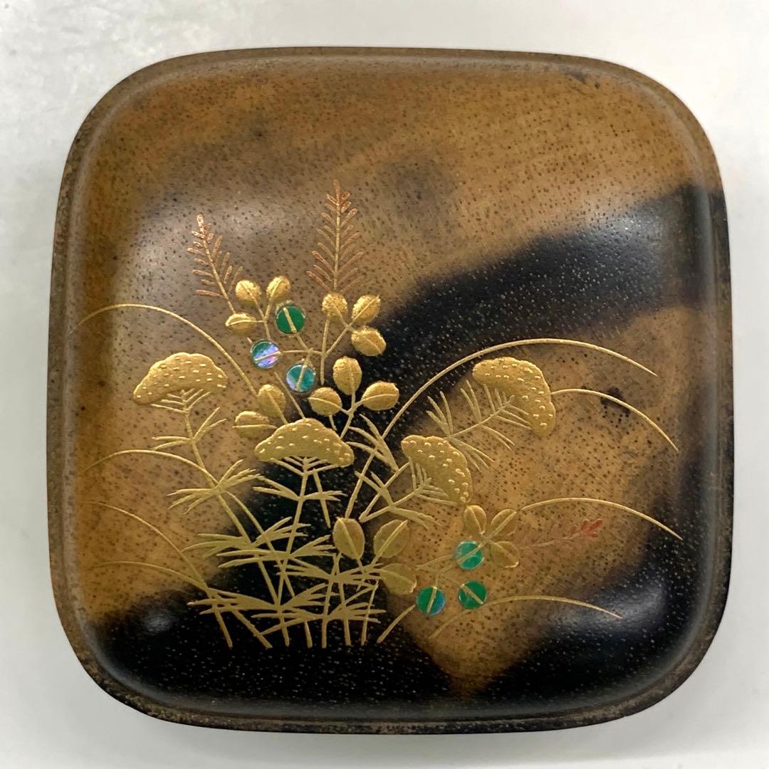 【香合　秋草　黒柿　四方】道場宗廣　共箱