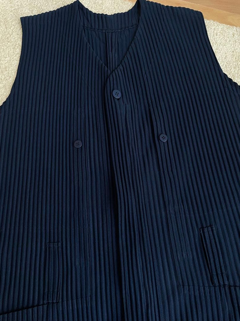 【限定価格〜10/26】イッセイミヤケオムプリッセ1 ネイビージャンプスーツ