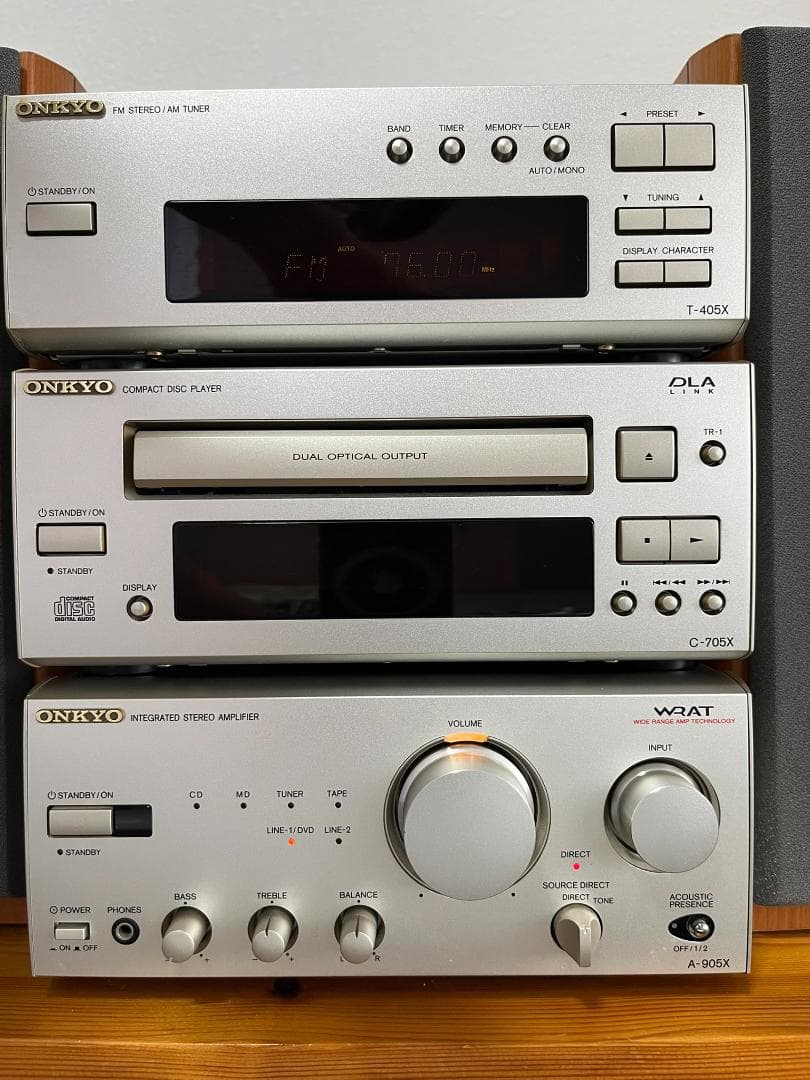 ラジオ・コンポ ONKYO INTEC205