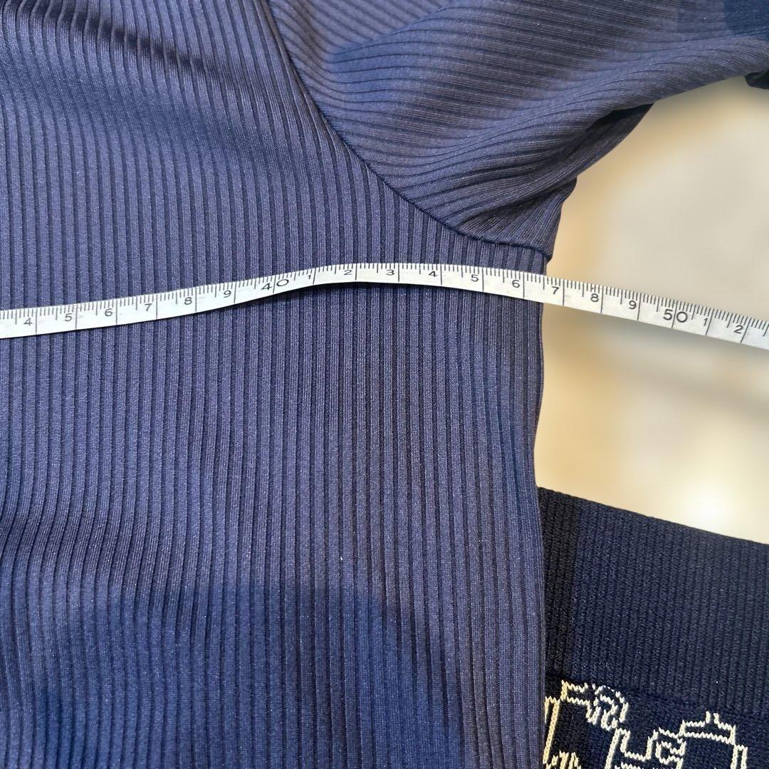 お値段変更ネイビー 幾何学模様 スカート 新品タグ付ゴルフウェアセットアップ